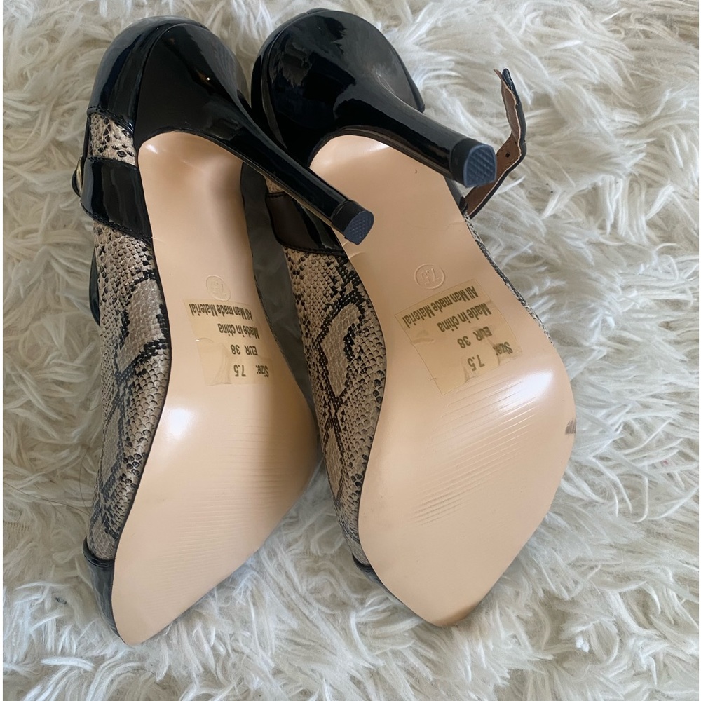 NEW heels - Picture 2 of 4